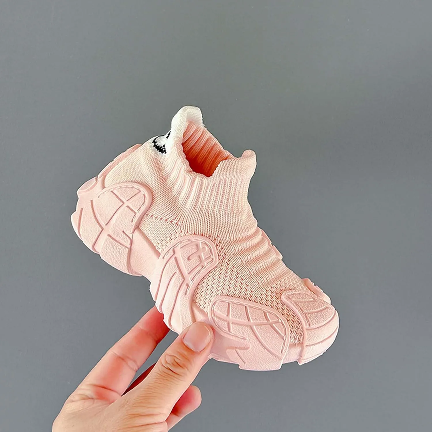 Children's Breathable Mesh Sneakers Boys Girls Thick Bottom Comfortable Casual Shoes Non-Slip Lightweight Running Shoes Street Mesh Casual Walking Shoes