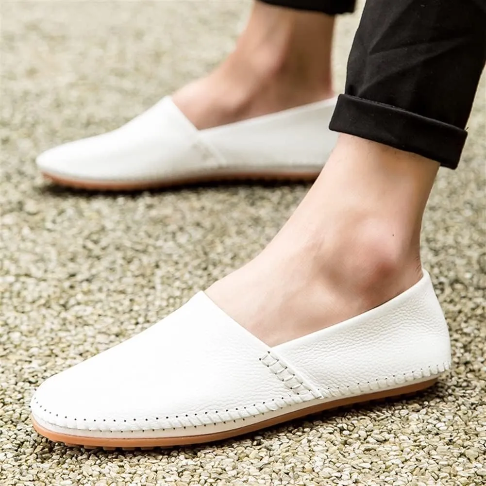 Driving Moccasins for Men Genuine Leather Round Toe Stitching Details Resistant Flexible Lightweight Flat Heel Anti-Slip Casual Slip on for Any Attire