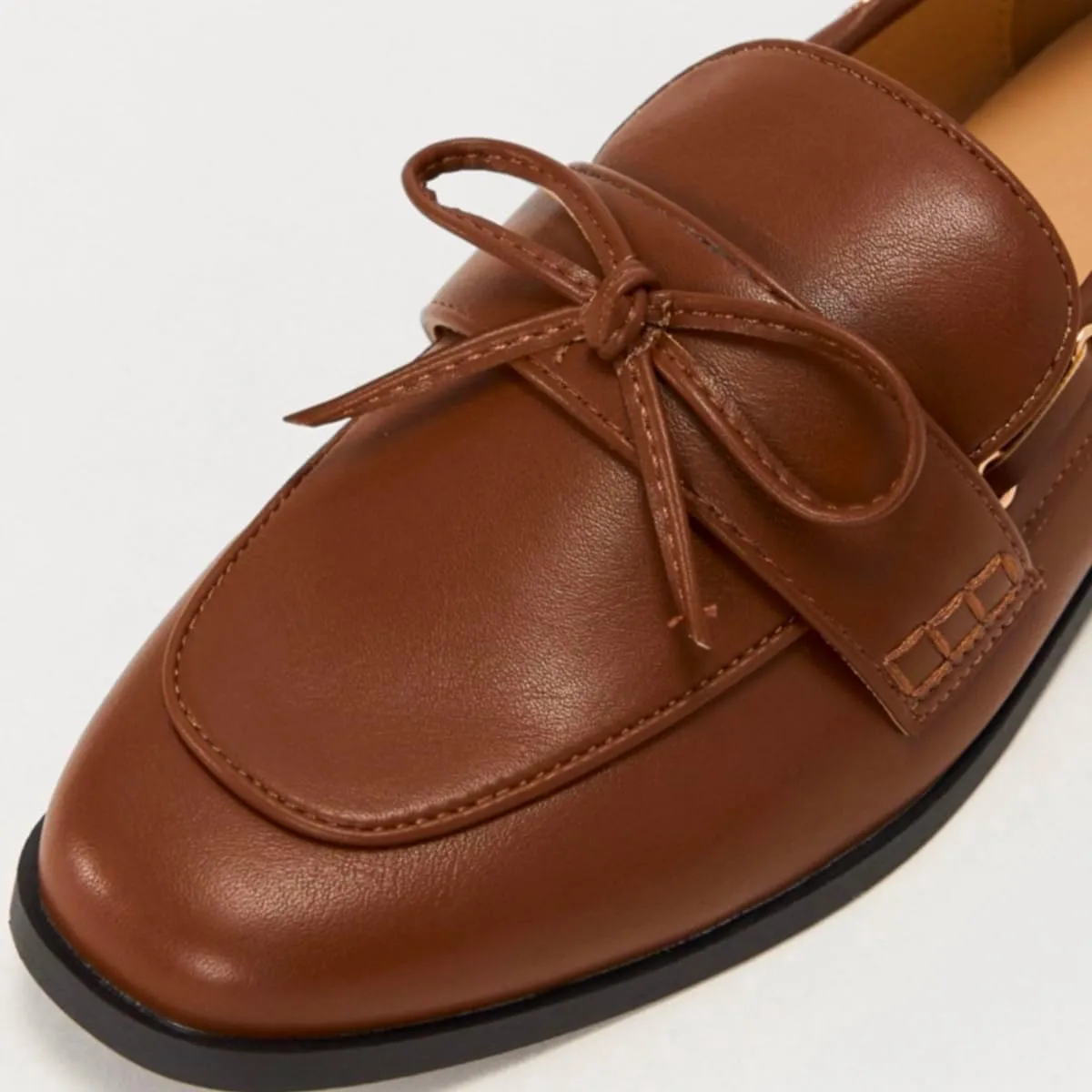 LEHOOR Women Square Closed Toe Flats Bow Slip On Flat Penny Loafer Matte Knotted Flat Shoes Comfort Two-Tone Oxford Loafers Office Ladies Work Daily Bass Coach Loafers Driver Club Spring 4-11 M US