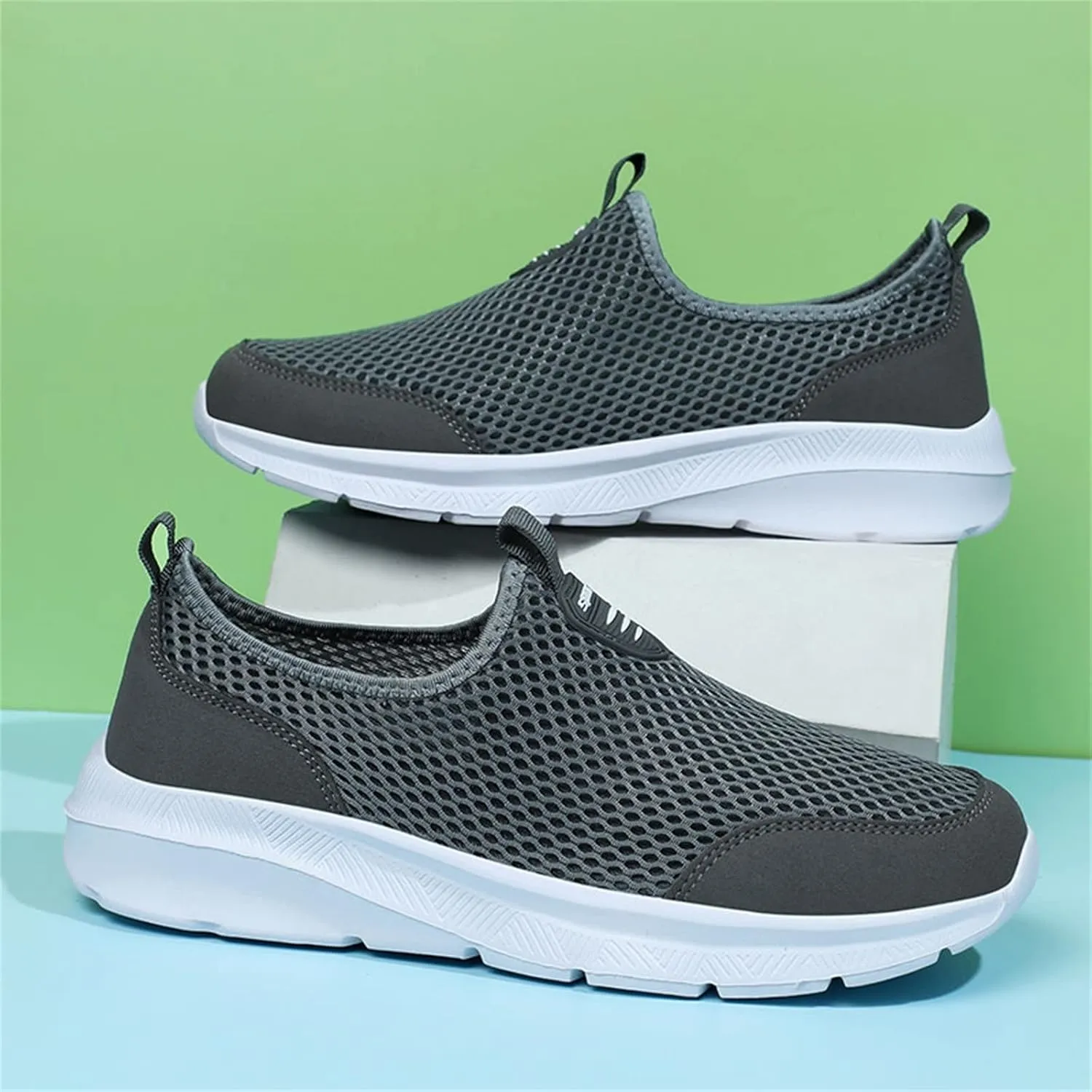 Lightweight Diabetic Shoes for Men Breathable and Light Outdoor Comfy Walking Shoe Soft Flat Soled Elderly Shoes