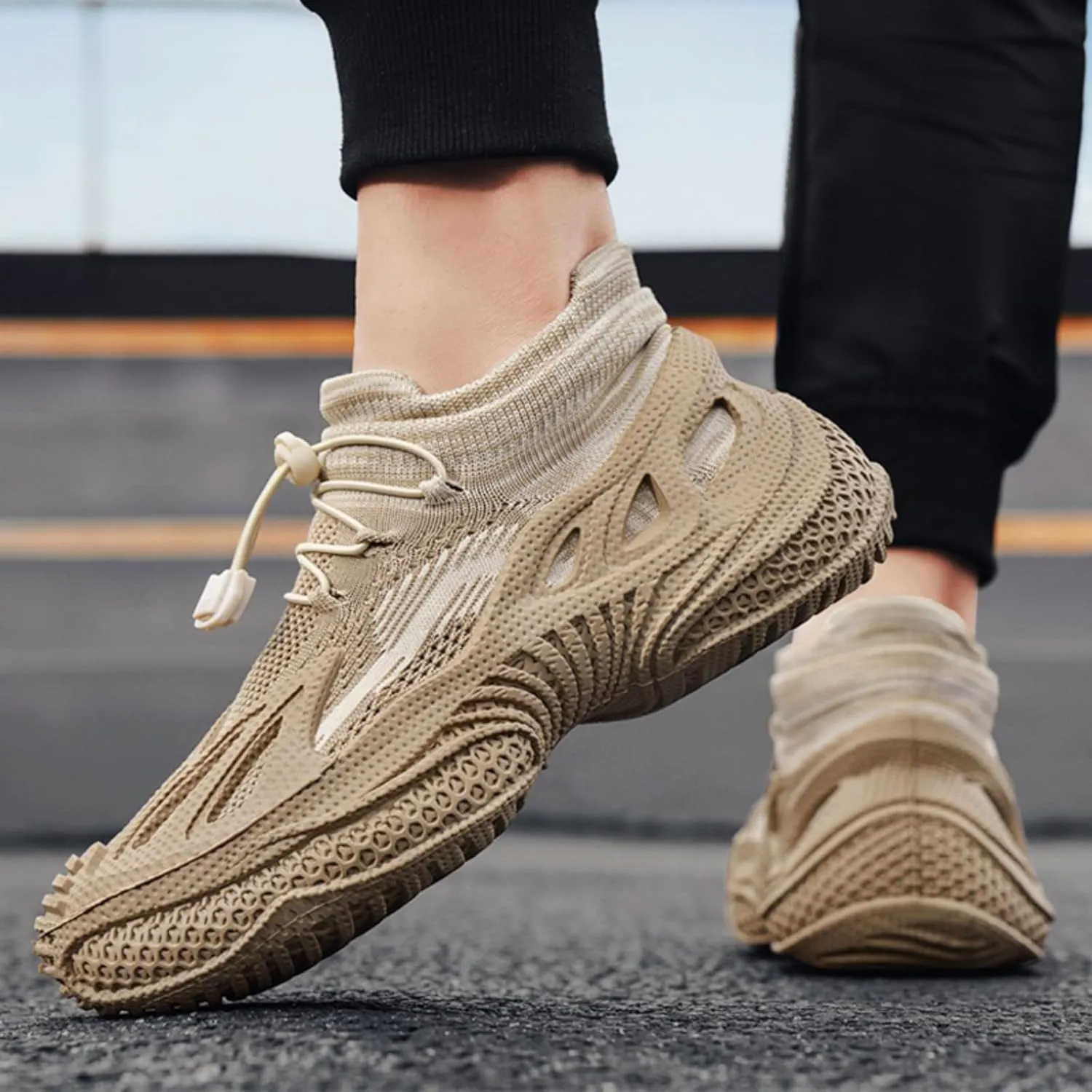 Men's Fashion Sneakers Breathable Mesh Lightweight Running Shoes Thick Cushioned Sole with Slip-Resistant Design for Gym Outdoor Daily Casual & Athletic Wear