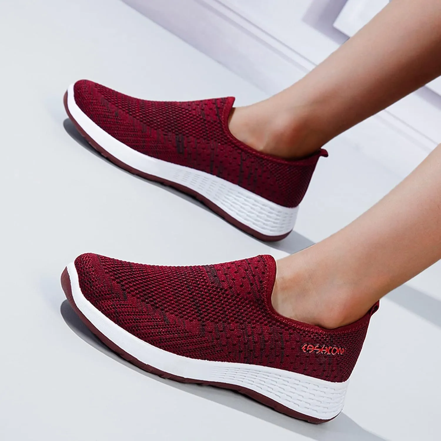 Womens Slip On Walking Shoes Lightweight Comfortable Sneakers Casual Canvas Flats Non Slip Elastic Loafers